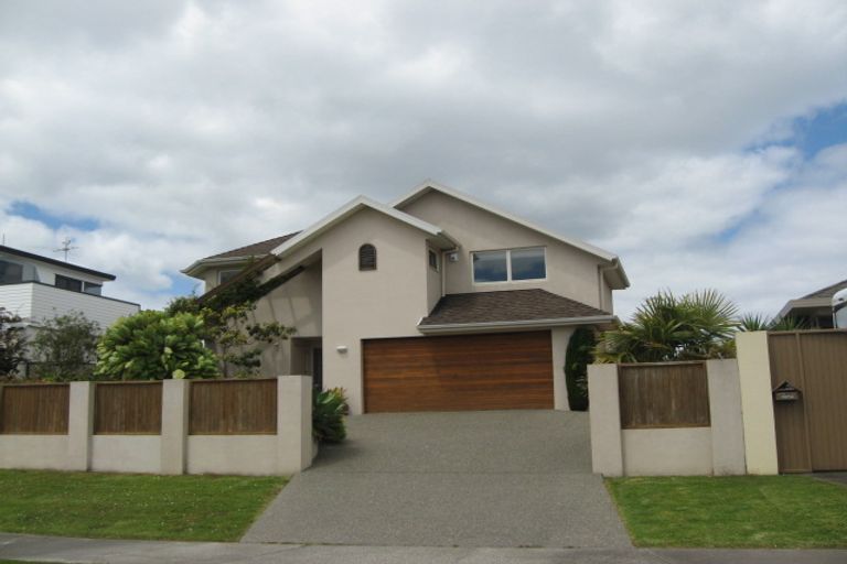 Photo of property in 37 Tiri Road, Manly, Whangaparaoa, 0930