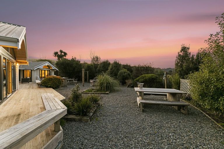 Photo of property in 31b Kakariki Way, Whitemans Valley, Upper Hutt, 5371