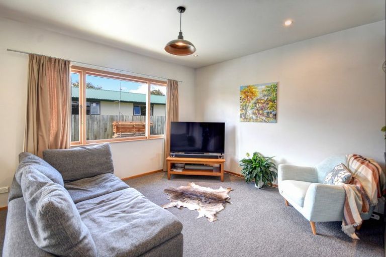 Photo of property in 33 Beaumaris Street, Outram, 9019