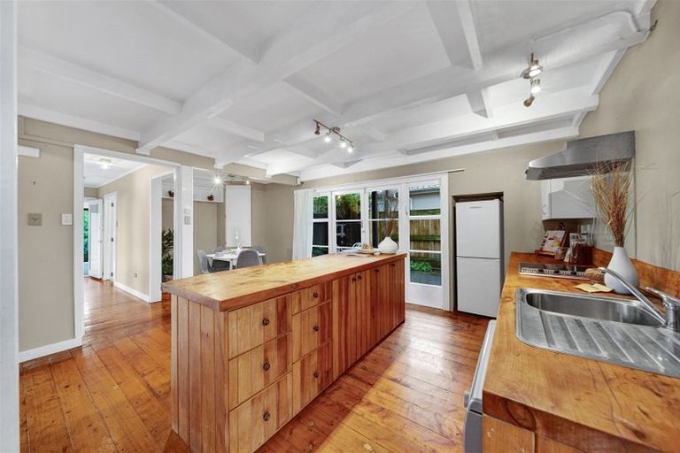 Photo of property in 18 Ohawe Terrace, Ohawe, Hawera, 4671