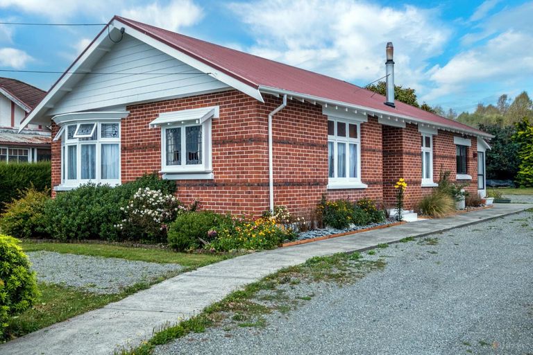 Photo of property in 22 Harris Street, Waimate, 7924