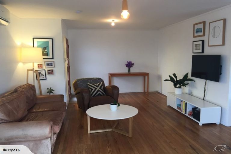 Photo of property in 1/47 Flaxdale Street, Birkdale, Auckland, 0626