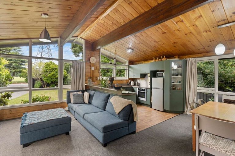 Photo of property in 417 Avonhead Road, Avonhead, Christchurch, 8042