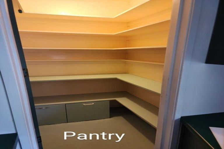 Photo of property in 30 Crest Road, Akatarawa, Upper Hutt, 5372