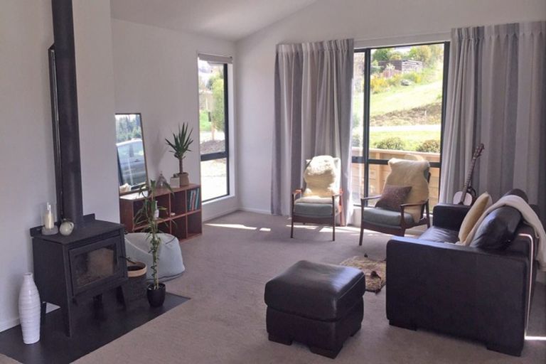 Photo of property in 51 Kirimoko Crescent, Wanaka, 9305