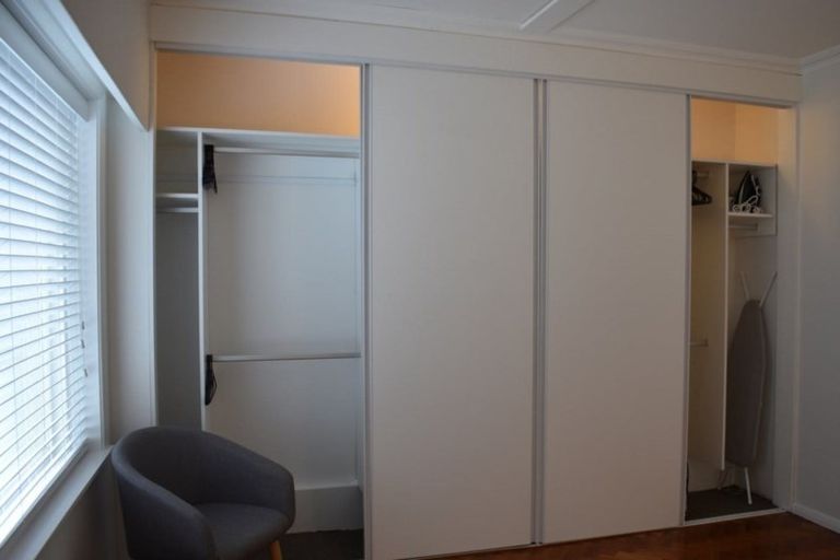 Photo of property in 268 Oriental Parade, Oriental Bay, Wellington, 6011