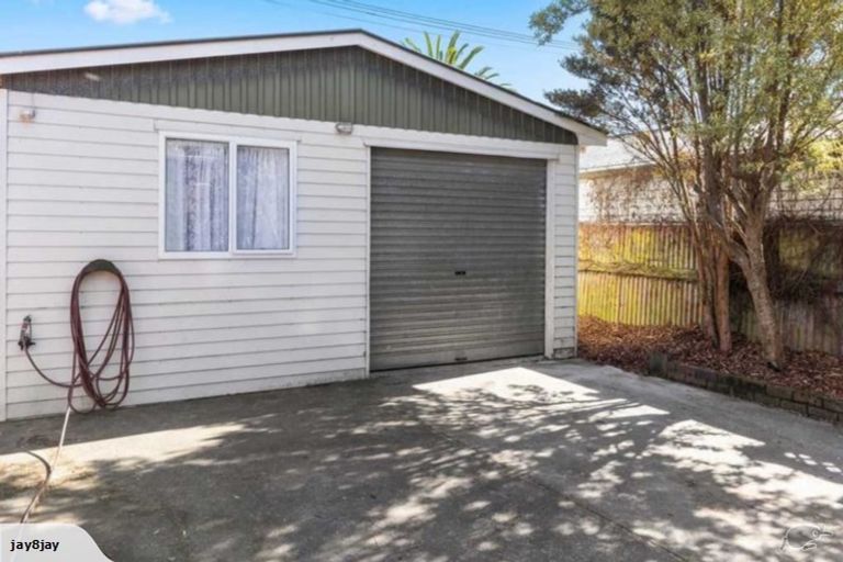 Photo of property in 1289 High Street, Taita, Lower Hutt, 5011