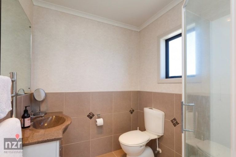 Photo of property in 24 Puketiro Drive, Feilding, 4702