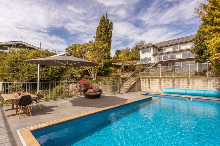 Photo of property in 19 Heaton Rhodes Place, Cashmere, Christchurch, 8022