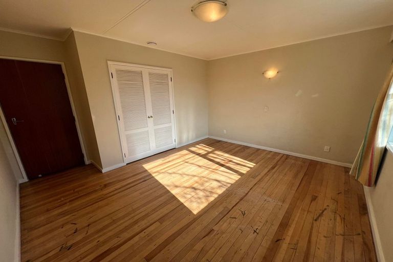 Photo of property in 29 Thomson Grove, Stokes Valley, Lower Hutt, 5019