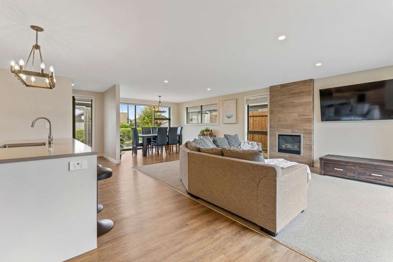 Photo of property in 24 Stevenson Drive, Papamoa, 3118