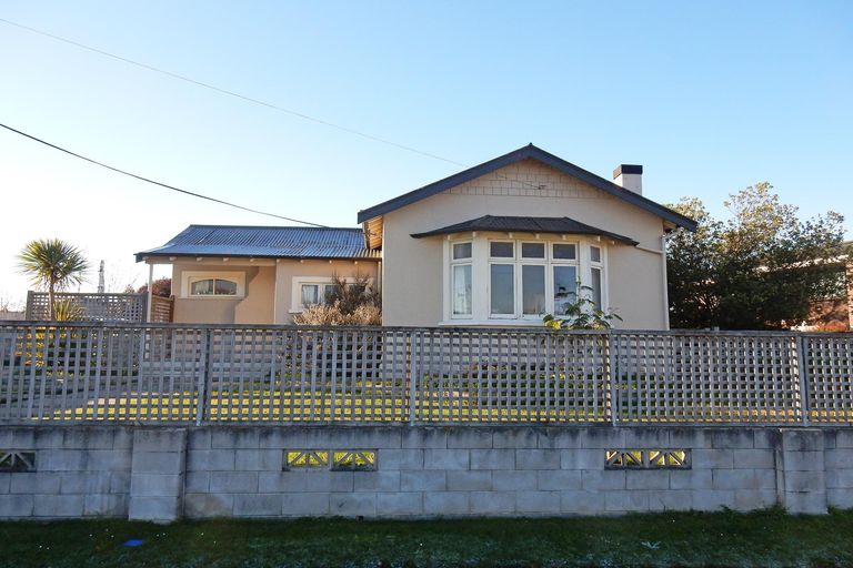 Photo of property in 9 Mersey Street, South Hill, Oamaru, 9400
