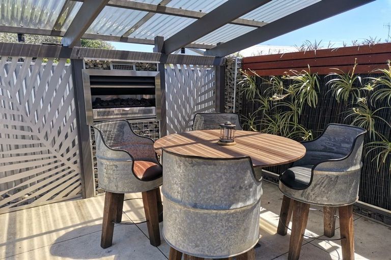 Photo of property in 6a Kauri Street, Taradale, Napier, 4112