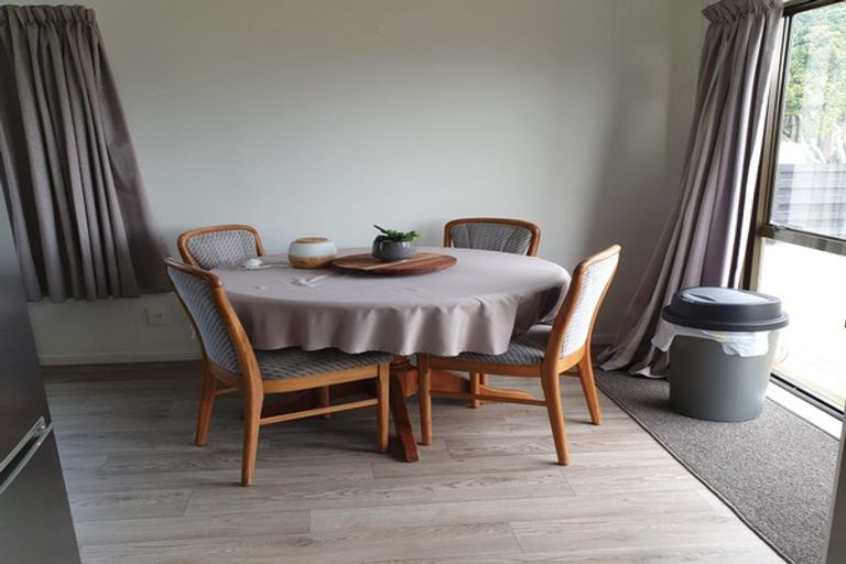 Photo of property in 21 Churchill Terrace, Waiuku, 2123