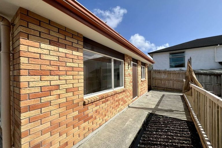 Photo of property in 26 Lismore Way, Oteha, Auckland, 0632