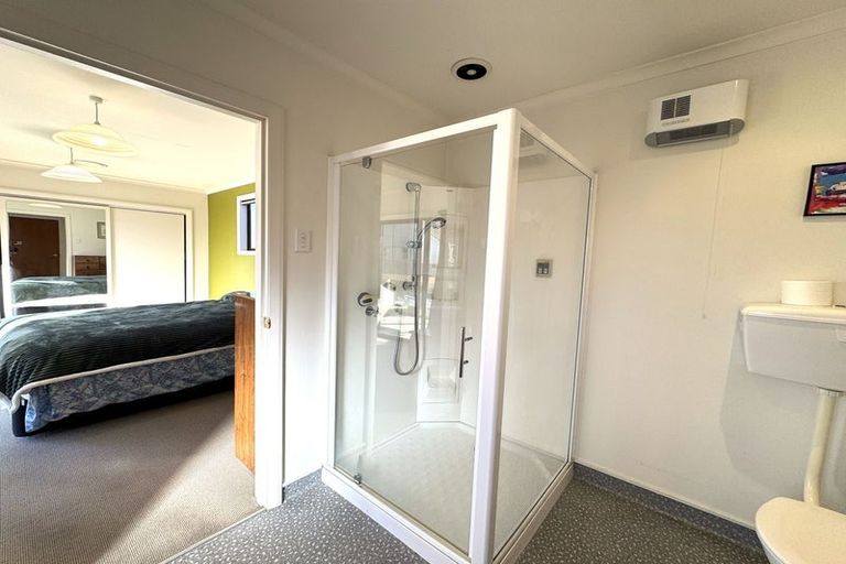 Photo of property in 24 Lanark Street, Balclutha, 9230