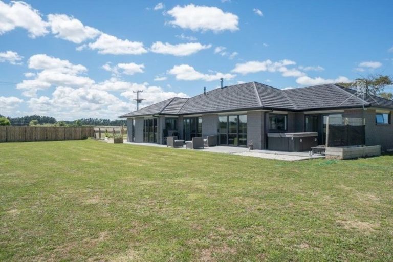 Photo of property in 272 Austin Road, Normanby, Hawera, 4673