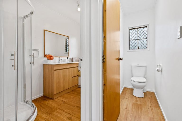 Photo of property in 96a Sturges Road, Henderson, Auckland, 0612