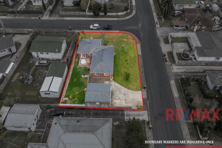 Photo of property in 2 Belgrave Place, Papakura, 2110