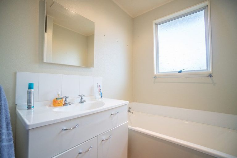 Photo of property in 105b Benmore Avenue, Cloverlea, Palmerston North, 4412