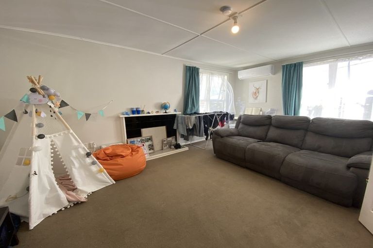 Photo of property in 39 Tukanae Street, Strathmore Park, Wellington, 6022