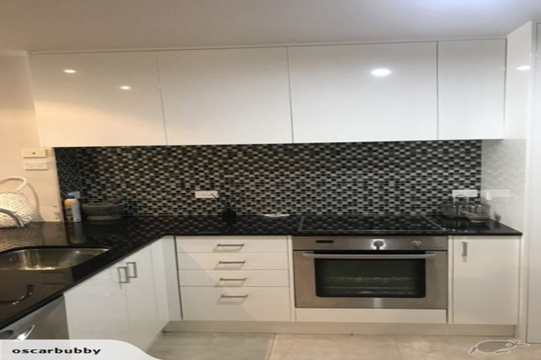 Photo of property in Kate Sheppard Apartments, 42 Molesworth Street, Thorndon, Wellington, 6011