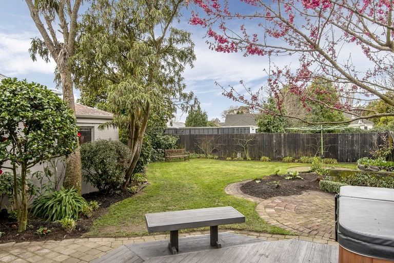 Photo of property in 160 Idris Road, Strowan, Christchurch, 8052