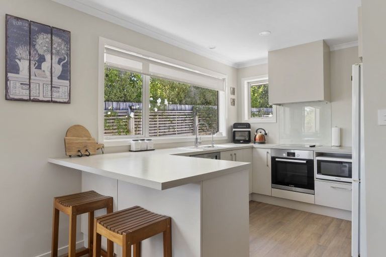 Photo of property in 118 Milton Terrace, Picton, 7220