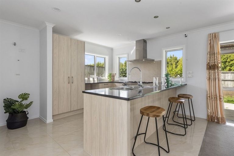 Photo of property in 210 Saint James Drive, Huntington, Hamilton, 3210