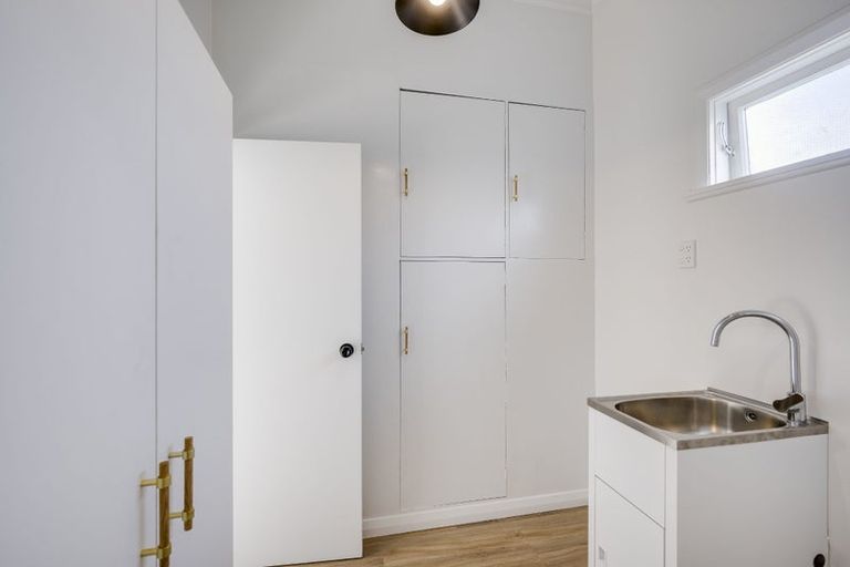 Photo of property in 11a Moeller Street, Taradale, Napier, 4112