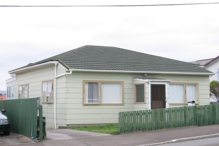 Photo of property in 21 Rhodes Street, Newtown, Wellington, 6021