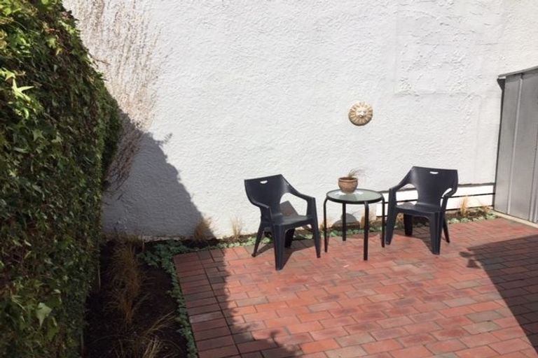 Photo of property in 21 Owen Street, Newtown, Wellington, 6021