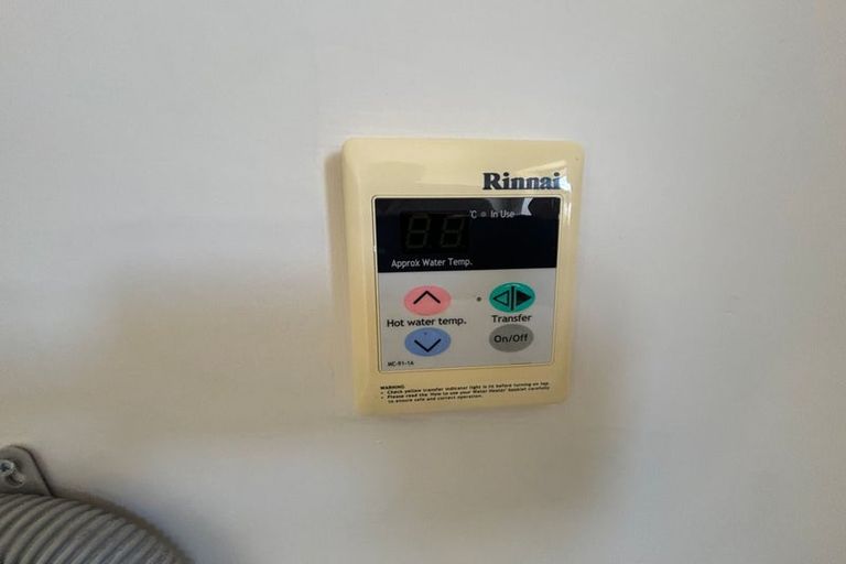 Photo of property in 15 Seddon Street, Takaro, Palmerston North, 4412