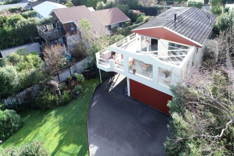 Photo of property in 8 Bayview Place, Cass Bay, Lyttelton, 8082