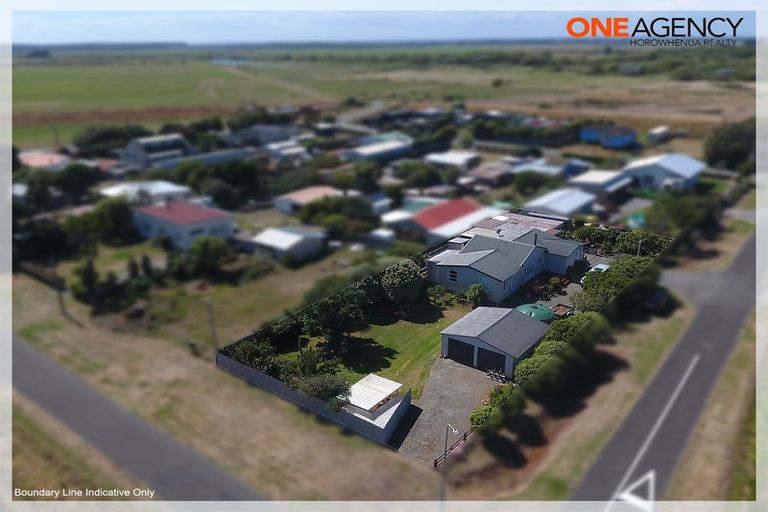 Photo of property in 9 Nuku Street, Tangimoana, 4822