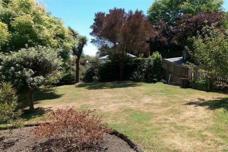 Photo of property in 2 Sunvale Terrace, Cashmere, Christchurch, 8022