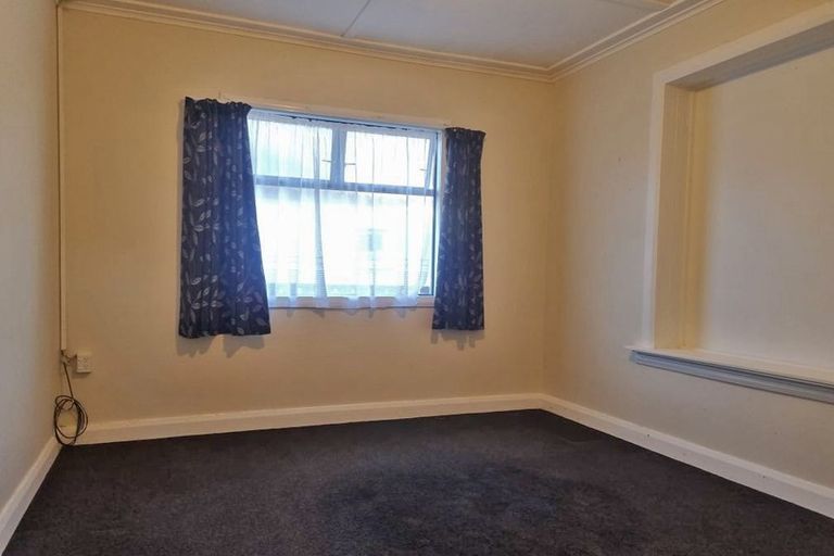 Photo of property in 30 Argentine Avenue, Miramar, Wellington, 6022