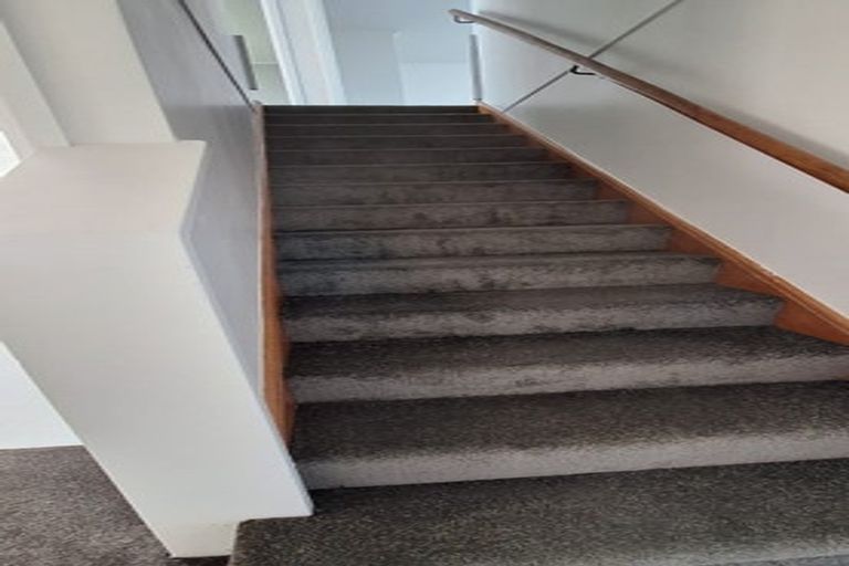 Photo of property in 34-40 Farnham Avenue, Highbury, Palmerston North, 4412