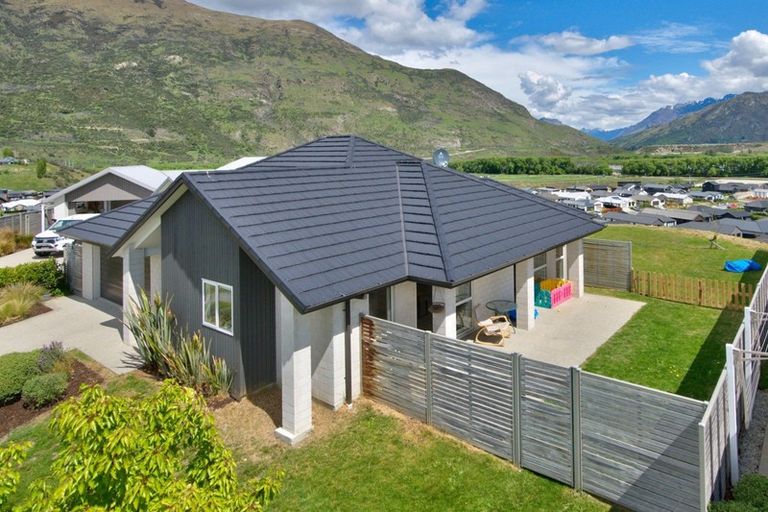 Photo of property in 11 Marston Road, Lower Shotover, Queenstown, 9304