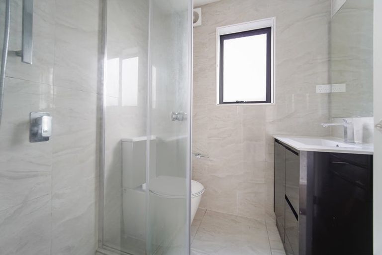 Photo of property in 166b Rathgar Road, Henderson, Auckland, 0610