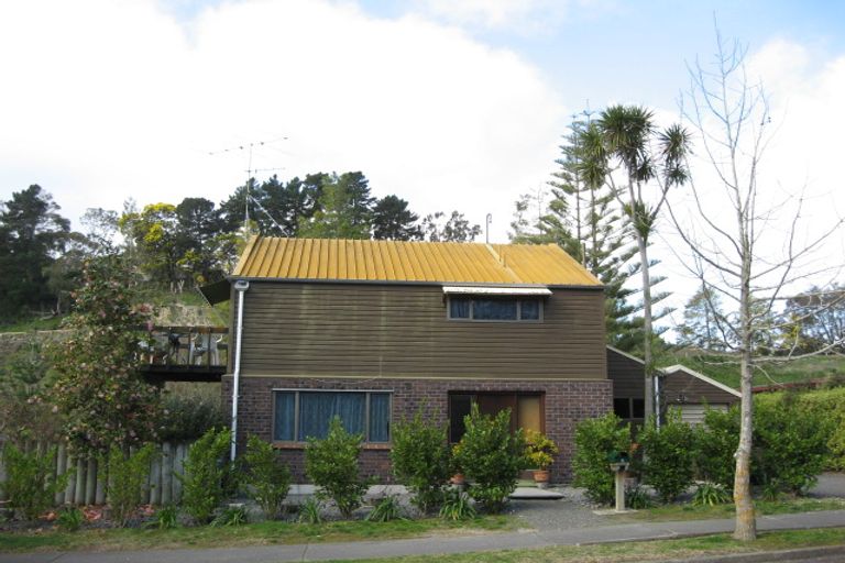 Photo of property in 13a Tokomaru Drive, Havelock North, 4130