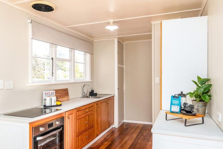 Photo of property in 15 Stamford Place, Lansdowne, Masterton, 5810