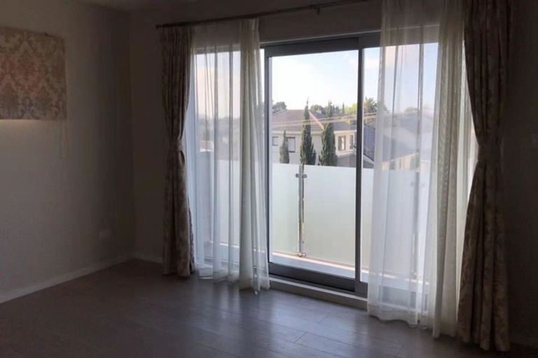 Photo of property in 17a Richard Avenue, Bucklands Beach, Auckland, 2014