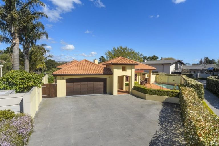 Photo of property in 14 Pastoral Lane, Hokowhitu, Palmerston North, 4410
