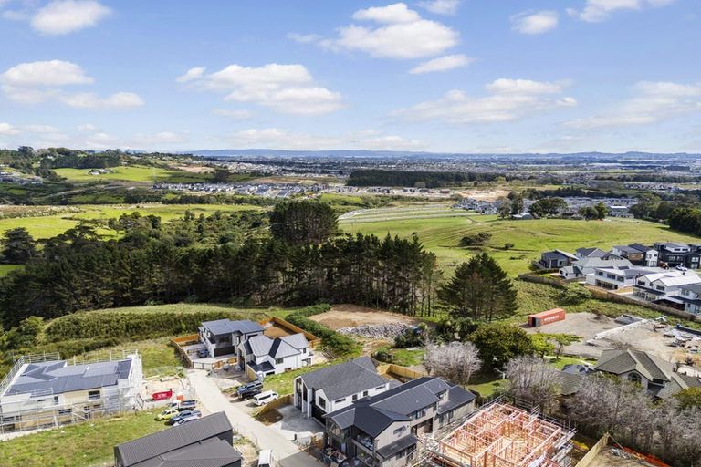 Photo of property in 9 Backridge Way, Flat Bush, Auckland, 2019