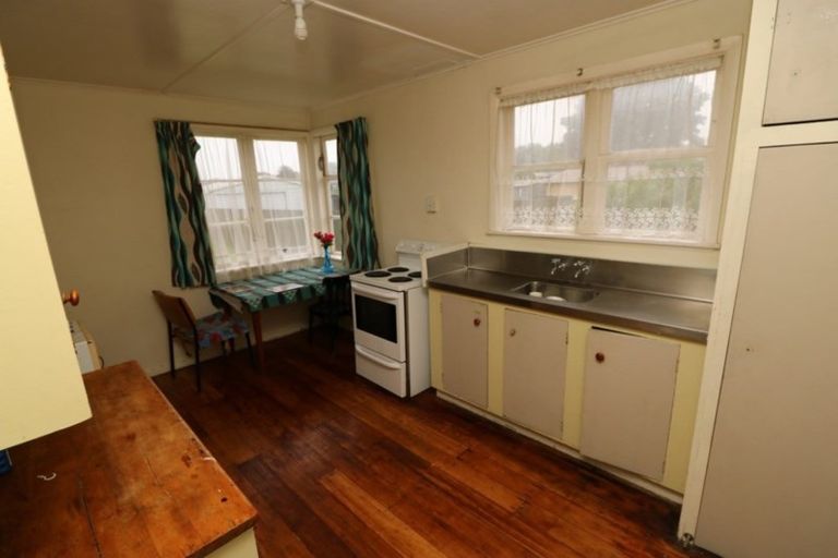 Photo of property in 15 Coley Street, Foxton, 4814