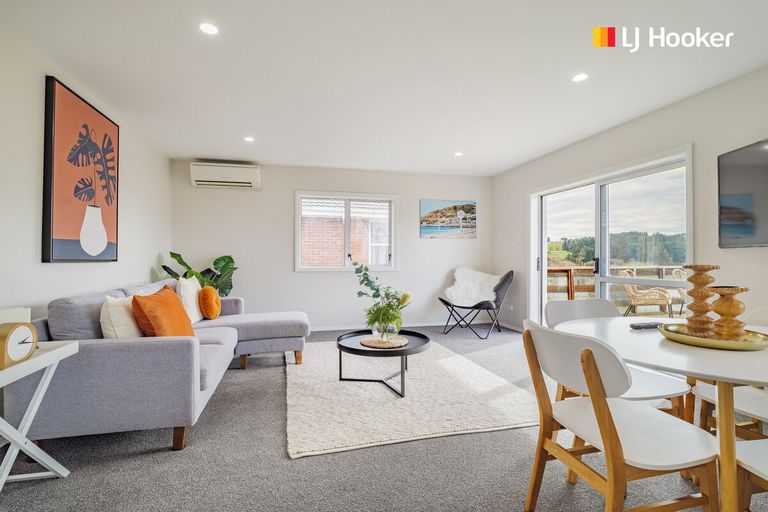 Photo of property in 12 Scotland Terrace, Green Island, Dunedin, 9018