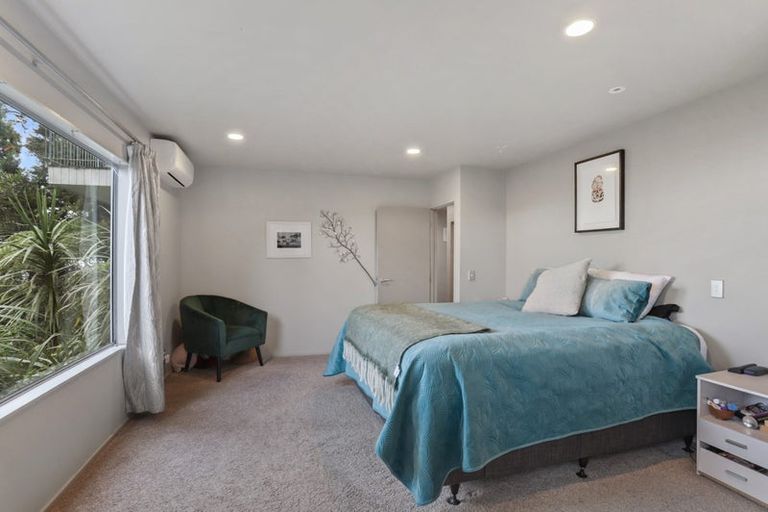 Photo of property in 276 Shaw Road, Titirangi, Auckland, 0604