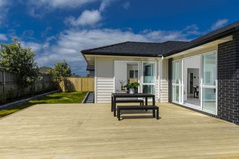 Photo of property in 69 Tapu Road, Huapai, Kumeu, 0810