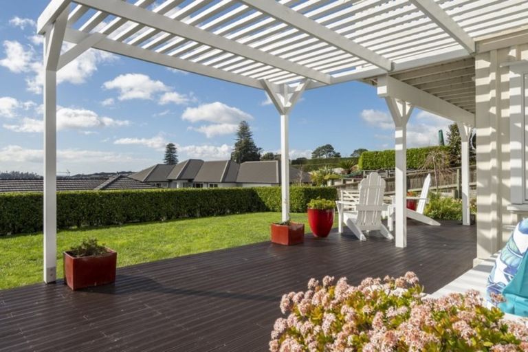 Photo of property in 49 Merriman Place, Pyes Pa, Tauranga, 3112